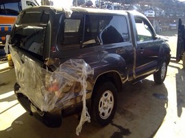 2011 TOYOTA TACOMA, GRAT, STD CAB., 2.7L, 2WD.  Z26270